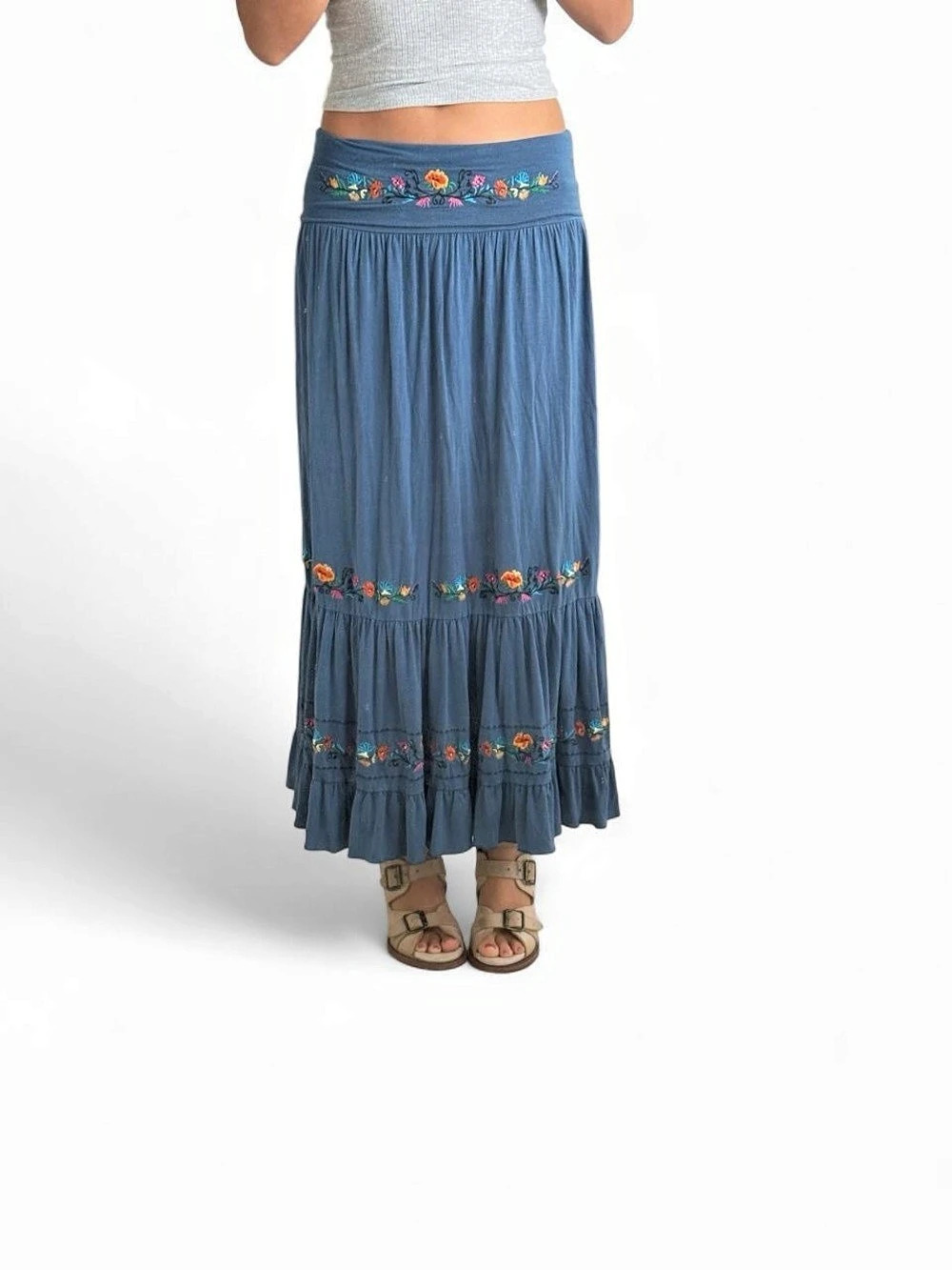 Kapris Floral Embroidered Maxi Skirt in Blue Size Medium Like New